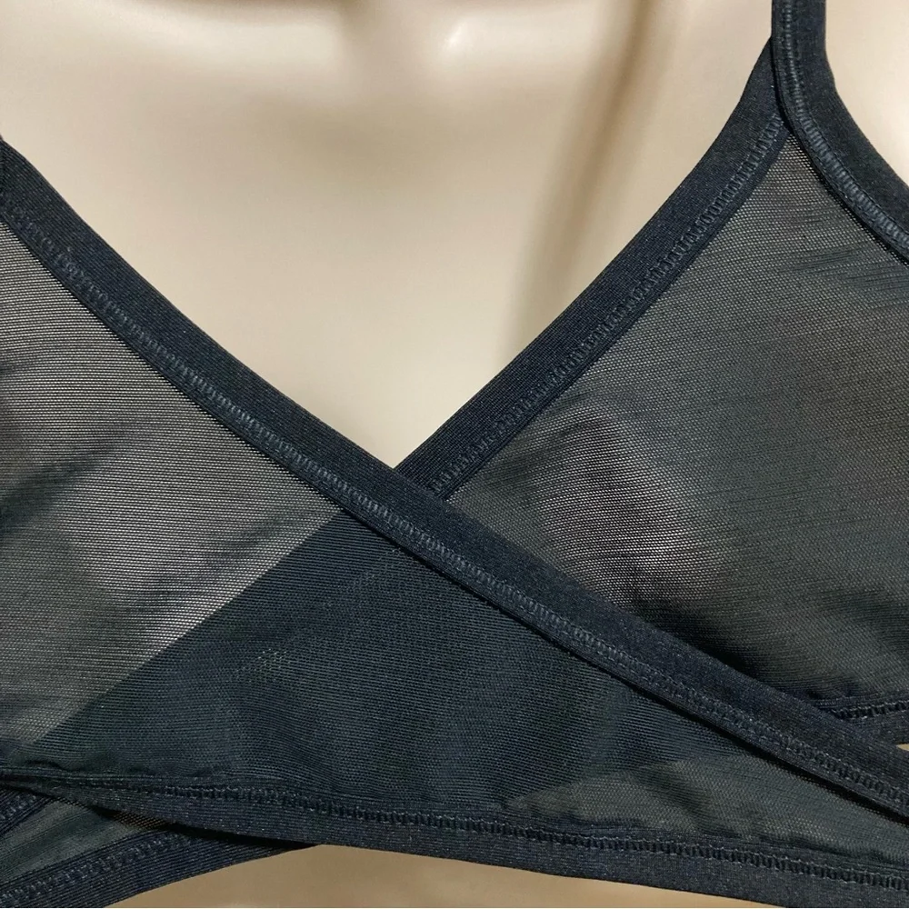 NIKE Dri-fit Light Support Criss Cross Mesh Back Sports Bra Black Womens Medium